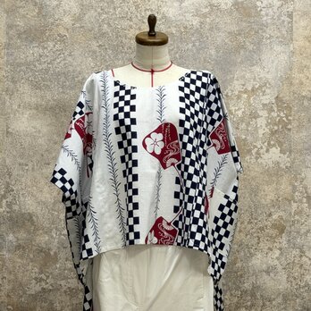 浴衣をリメイク　市松団扇文様ブラウス 　kato0012   / 古布 着物 着物リメイク kimono