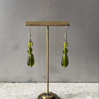 Vintage EURO MICHEL KLEIN retro green glass beads pierce