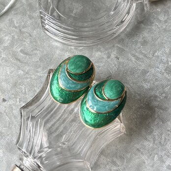 P788-ヴィンテージピアス U.S.A. 1980's 3 Green Enamel Oval