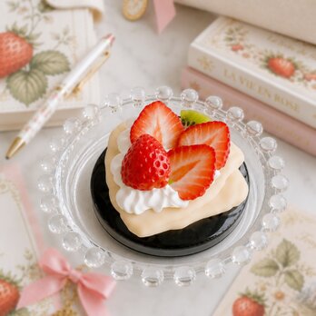 苺クレープの朱肉　strawberry スイーツデコ フェイクスイーツ