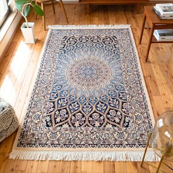 ハンドメイド　ペルシャ絨毯ナイン産　9Laノーラ　ラグ　198×128cm　ゴンバット (ゴンバディ)　TR3069
