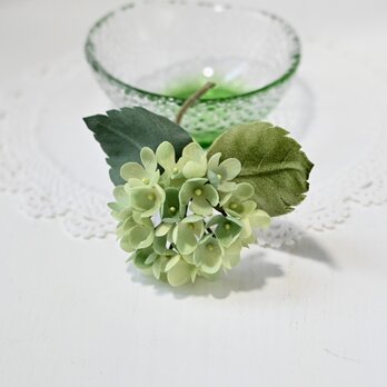 布花　グリーン好きに嬉しいグリーン紫陽花のコサージュ