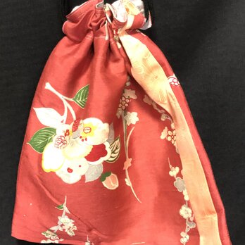 ８７７４　花柄の着物で作ったショルダー型巾着袋
