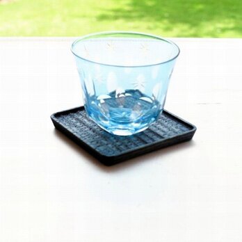 「涼しげな色合い  藍染め 木彫コースター」 木製コースター アクセサリートレイ 菓子皿