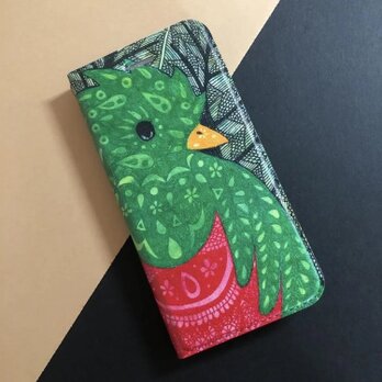 【森の気配を読む羽色｜ケツァール・ツェリケの帯なし手帳型iPhoneケース】