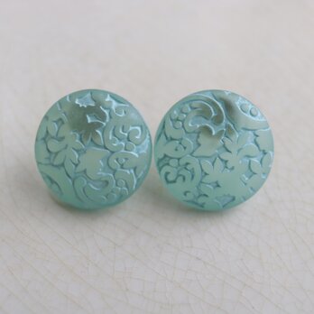 ビンテージボタンピアス 花の色ピアス『ミドリ』
