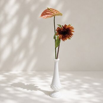 【Fenton】アメリカ製 / hobnail milk glass vase / ガラス花瓶 / 一輪挿し