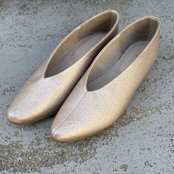 【足元から明るく元気な】ピンクベージュの本革パンプス ❄︎made in Japan❄︎