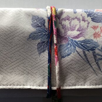 ８７９８　花柄の着物で作った和風財布・ポーチ