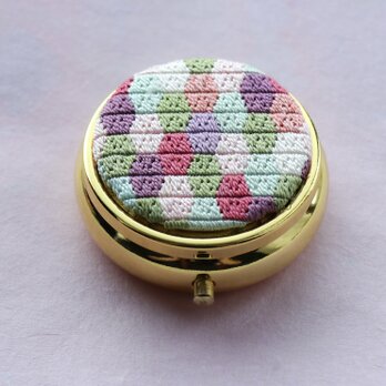 絹の小箱 ろっかく｜絽ざし刺繍のピルケース　小物入れ