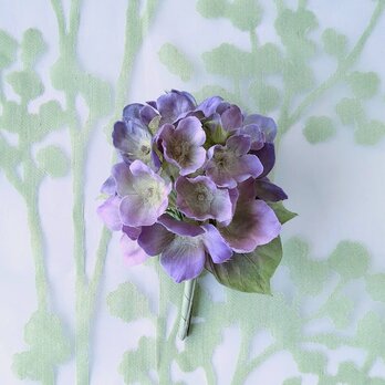 紫陽花 アジサイ * シルク絖製 * コサージュ 髪飾りの画像