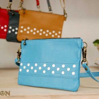 ネックストラップ付　ペタンコレザーポーチ（水色）