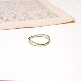 Brass curve ring（真鍮カーブ華奢リング）の画像