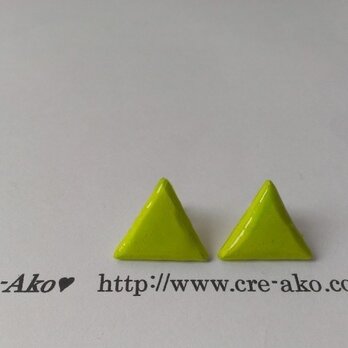 Triangle en Origami ピアスライム色～送料0円の画像