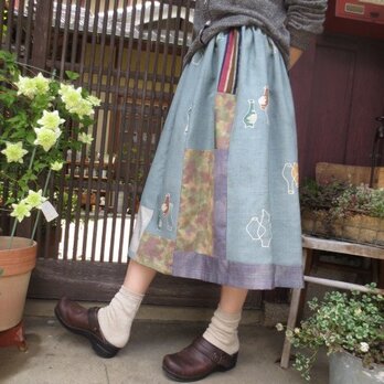 着物リメイク☆青磁紬ローケツ染に夏色パッチして７４㎝丈の画像