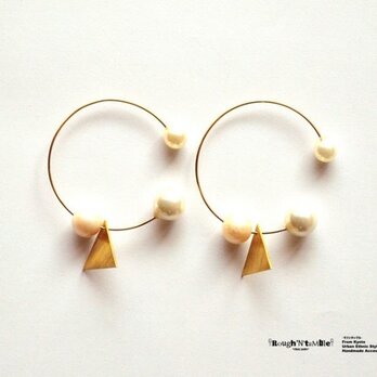 Triangle&3ball pierce whiteの画像