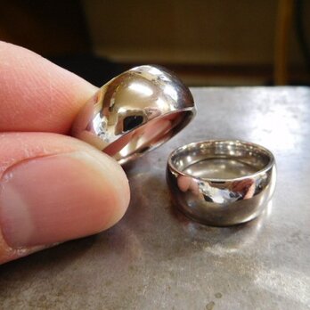 結婚指輪☆プラチナ製　幅広・極太・月形甲丸（鏡面上げ）の画像