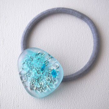 ガラスのヘアゴム