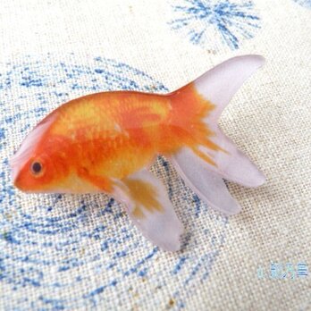 （ブローチ）橙色の金魚の画像