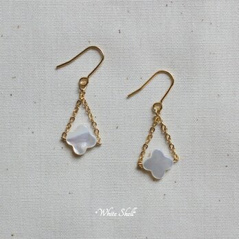 *White Shell* ピアス/イヤリングの画像