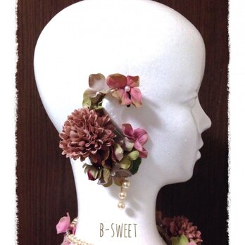 紫陽花とマムのイヤーフックD (アンティークピンク)右耳用の画像
