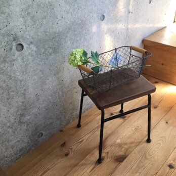 アイアン＋ケヤキの古材　の“ちびスツール“【Chvs001】