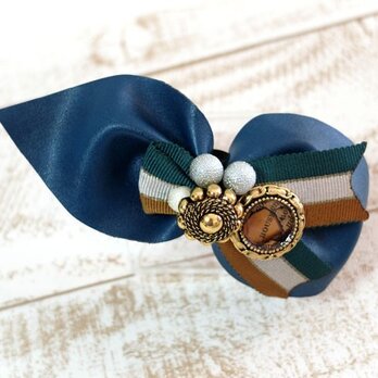 treasure broochの画像