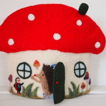 ＴＥＡ　ＣＯＺＹ　きのこのお家-ハリネズミとてんとう虫の画像