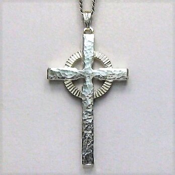 伝統的なモチーフ　アイルランドのケルト十字架　cc22　好評ですの画像