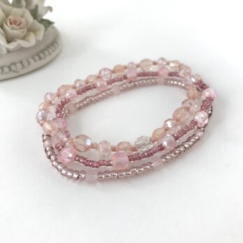 グラデーション 3連ゴムブレスレット　桜色　ピンク パステルカラー チェコガラス ビーズの画像