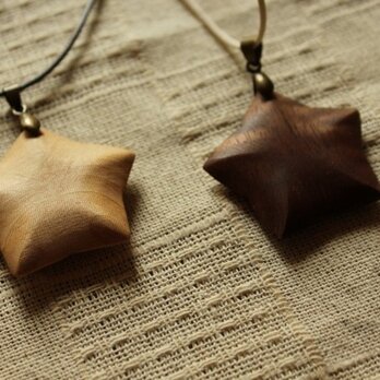 木のアクセサリー「Stella」(ステラ)