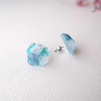 ガラスのピアス　ブルー