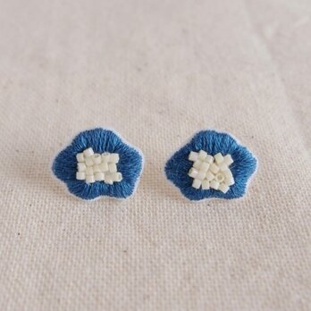 flower pierce / blue