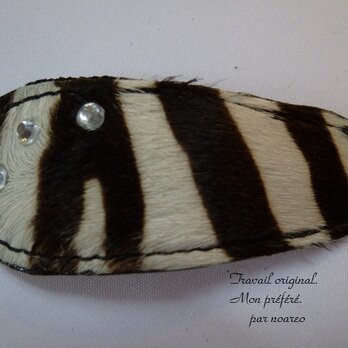 ハラコのヘアピン　　ゼブラ柄