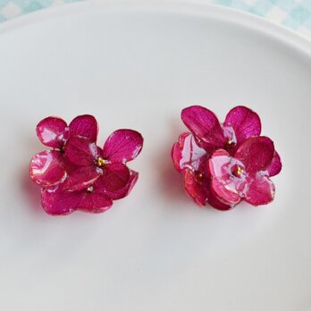 紫陽花ミニブーケピアス（027-a_DPK/イヤリング可)