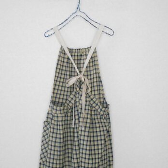 エプロンワンピース