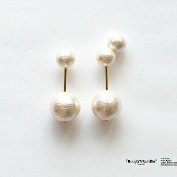 Big pearl twins pierce white
