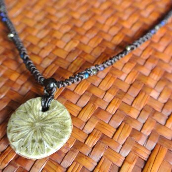 花模様黄瀬戸ネックレス