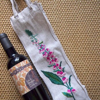 フォックスグローブの花の刺繍のワインバッグの画像