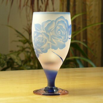 バラの台付きグラス「Ｂ」ブルー×ピンク　（1個）の画像