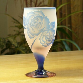 バラの台付きグラス「Ａ」ブルー×ピンク　（1個）の画像