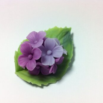 紫陽花のブローチの画像