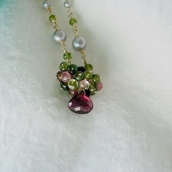トルマリンの花束ネックレスの画像
