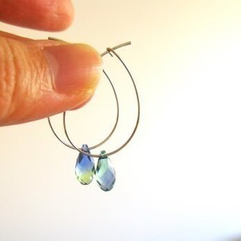 スワロフスキー・ラベンダークリソライト ブレンド　フープピアス