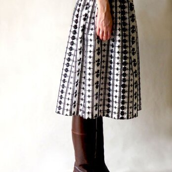 最終出品 コットンボイルフラワー刺繍 ギャザースカート