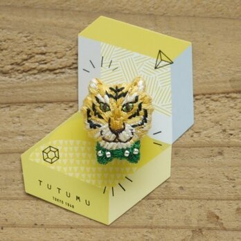 どうぶつブローチ 【tiger】イエロー