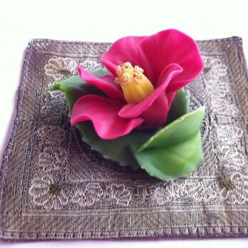 椿ブローチ camelliaの画像