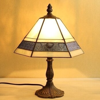 フローラガラスのランプ