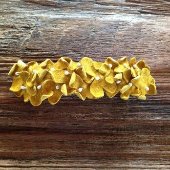 革花のバレッタ(花芯つき) カラシ 金具7cm 73の画像