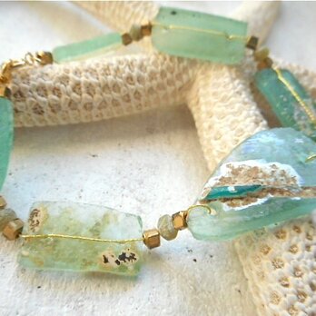 Roman Glass Seaside Braceletの画像